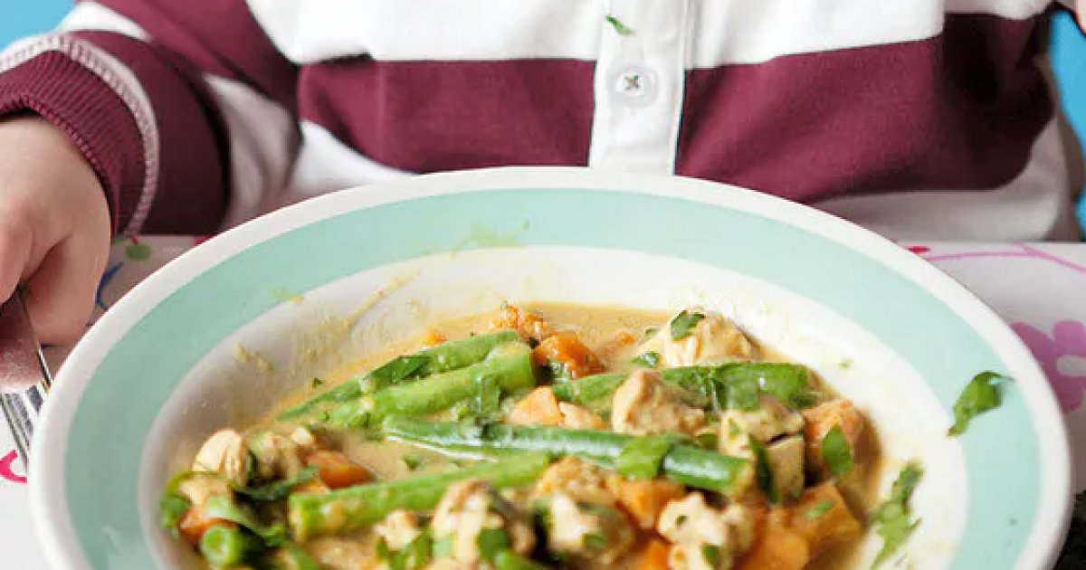 Easy Chicken Curry Recipe | Ella's Kitchen